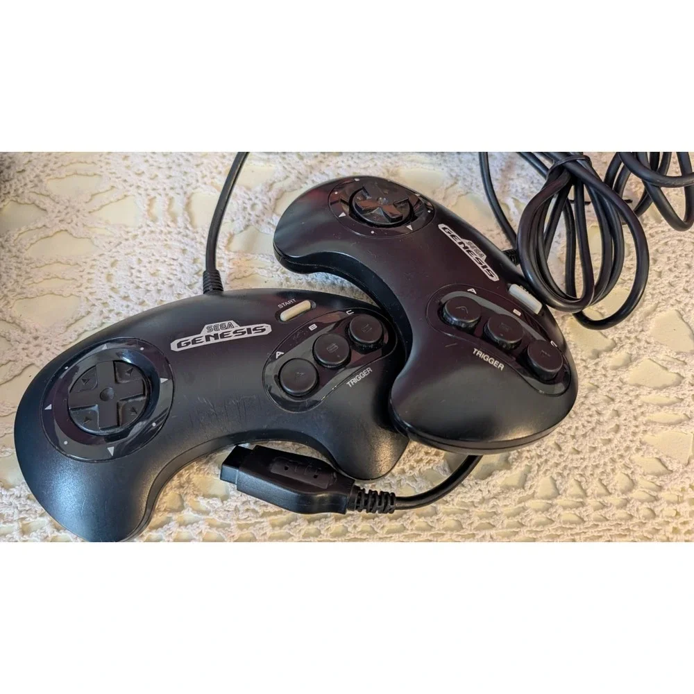 Sega Genesis 2 Console Controllers games Lion King Baseball MK-1631 Tested No AV